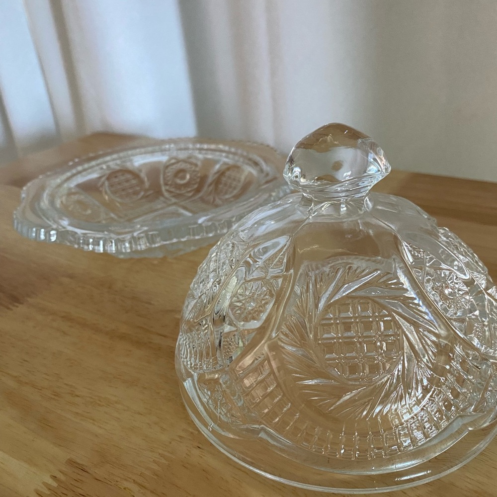 Vintage L.E. Smith Sunburst Pressed Clear Glass Round Covered Butter Dish Retro - Picture 9 of 11